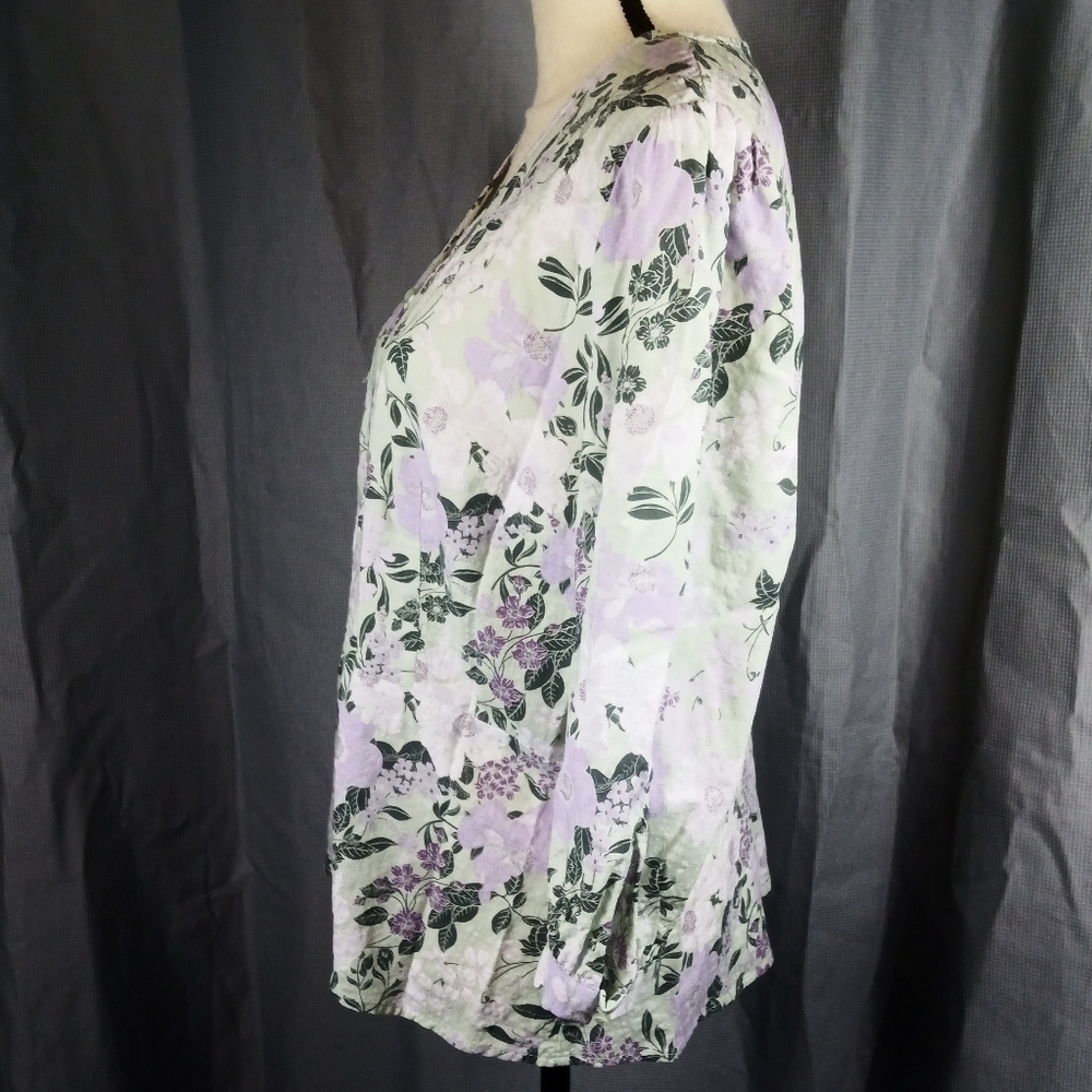 Liz Claiborne top, green with purple flowers, size L - Picture 2 of 4